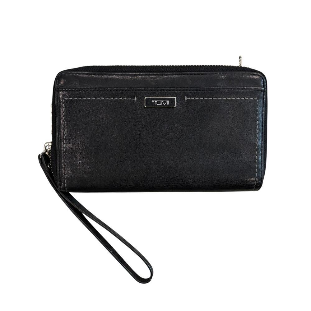 Tumi Zip Around Wristlet Wallet Leather Black Small
